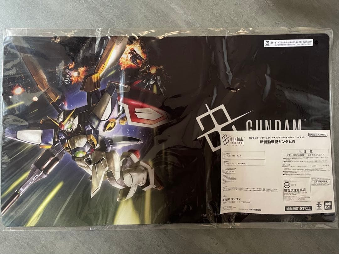 ガンダムカードゲーム　プレイマット　ウイングガンダム