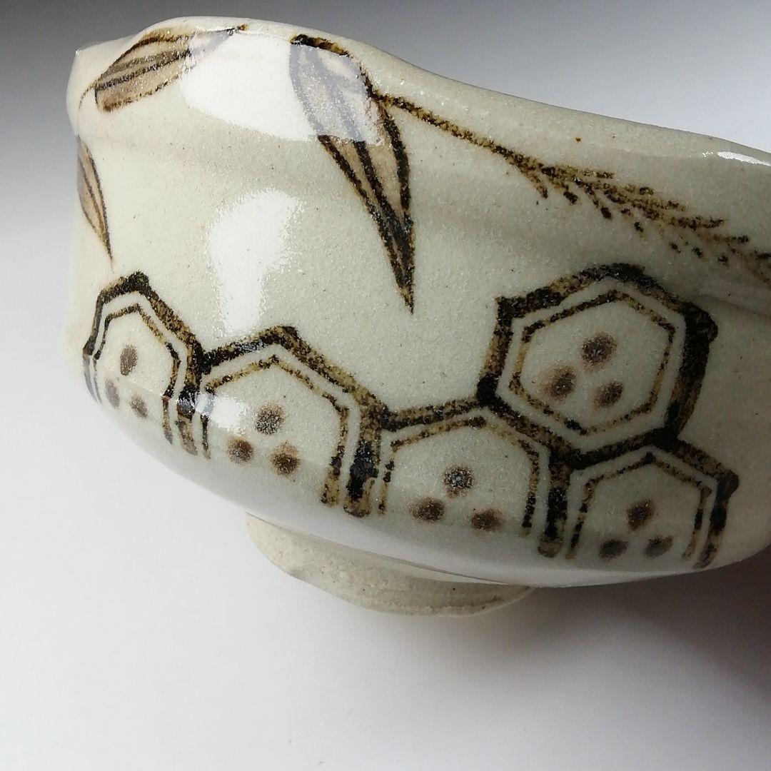 Ｔ７８５　茶碗　『織部茶碗』『菊泉窯　田中源彦 作』　共箱　抹茶碗　茶道具