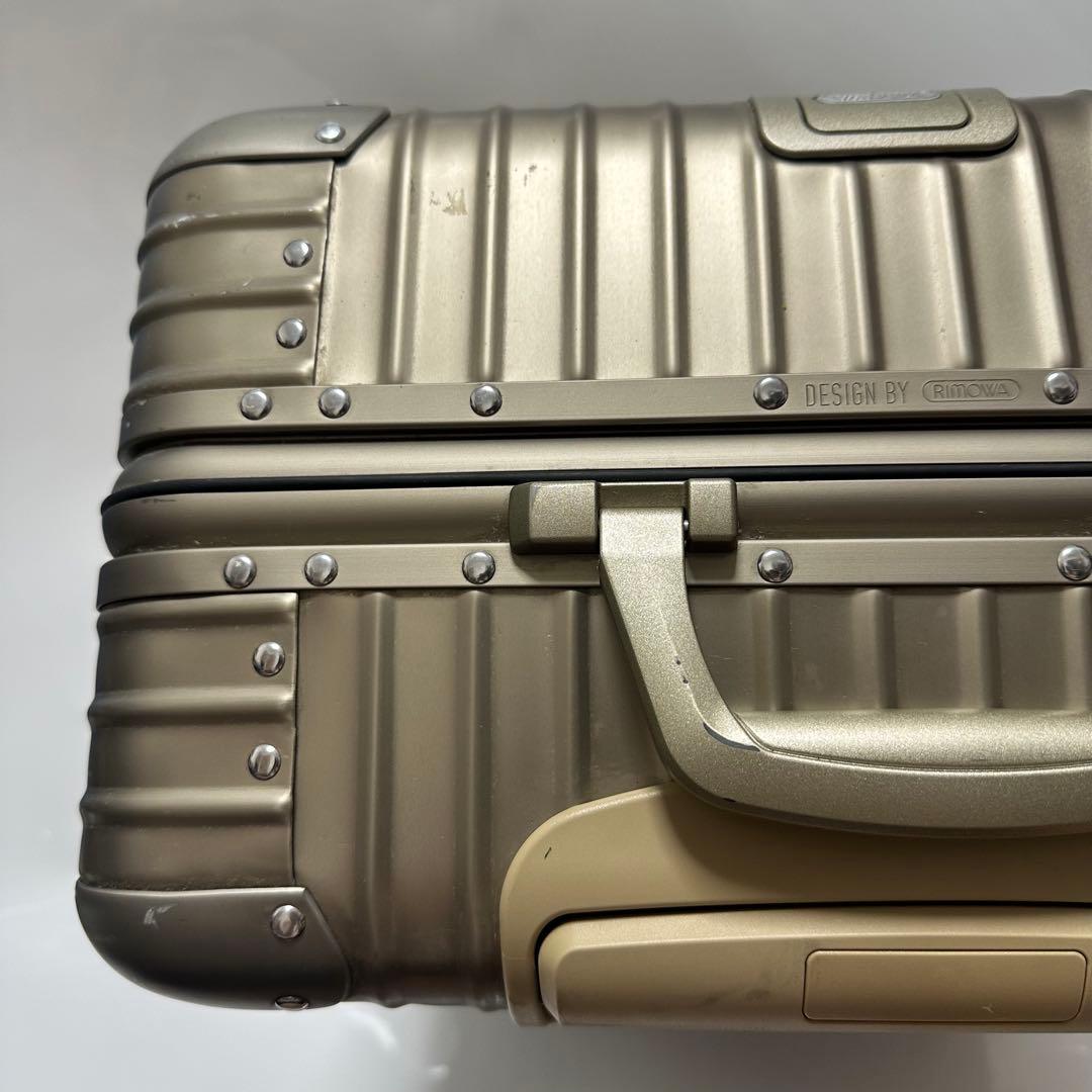 リモワ スーツケース トパーズ チタニウム 63リットル程度 4輪