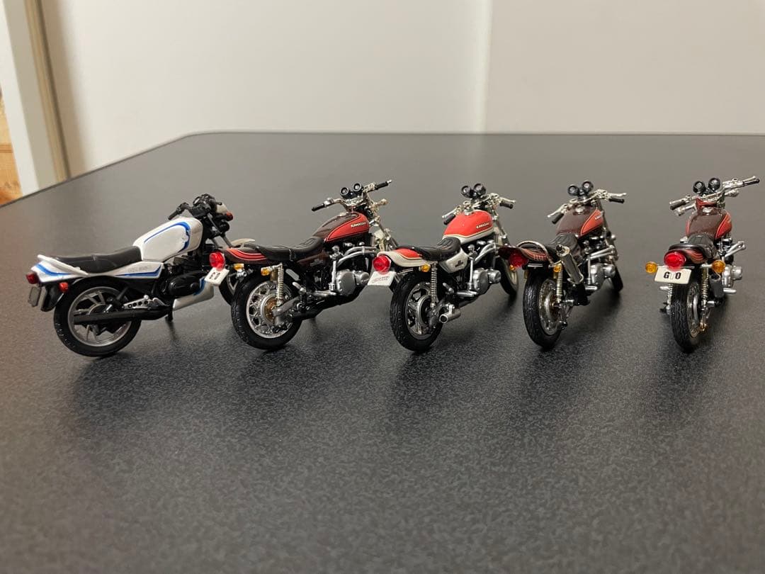 アオシマ　GTO 火の玉　ZI ZⅡ RZ ミニチュアバイクセット 希少