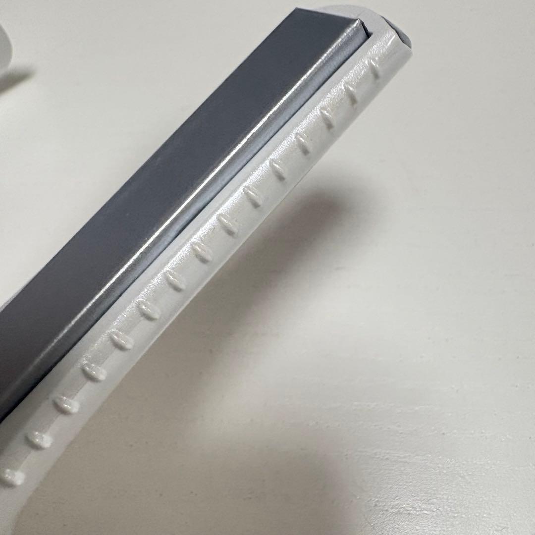 ReFa ストレートヘアアイロン ホワイト　持ち運び