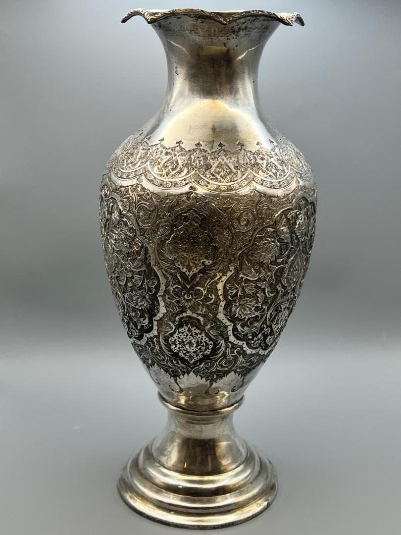 銀製　ライオンマーク　三越　銀花瓶　花入れ　手彫　銀細工　重量約820g