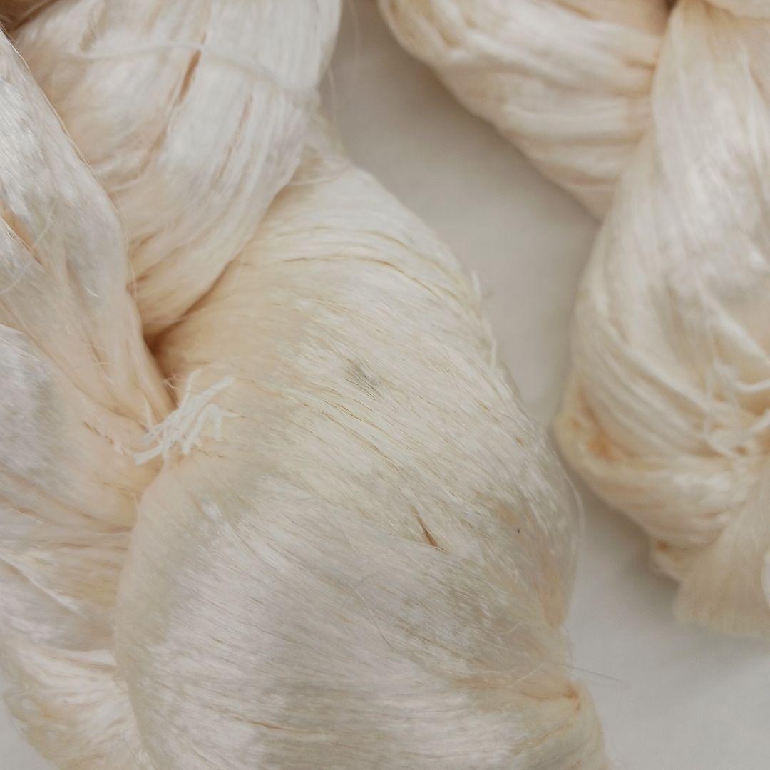 たぬき極細糸、黄色絹糸セット