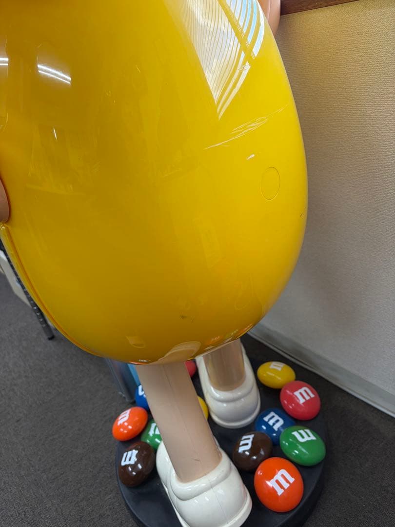 M&M's イエローキャラクター スタンディングフィギュア