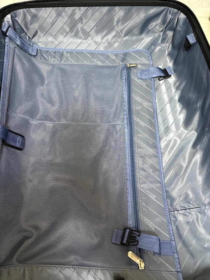 ZERO HALLIBURTON/ゼロハリバートン スーツケース ブラック70L