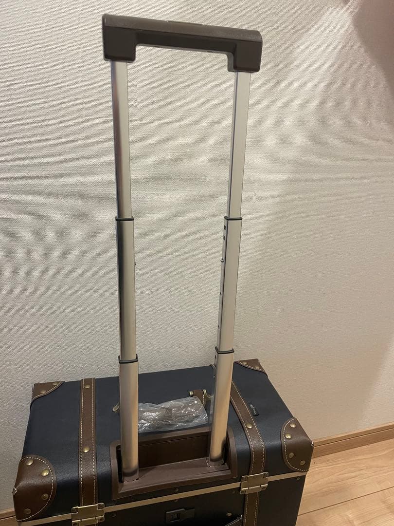 ちい　トップオープン・トランクキャリー 紺色　モアエルグMOIERG