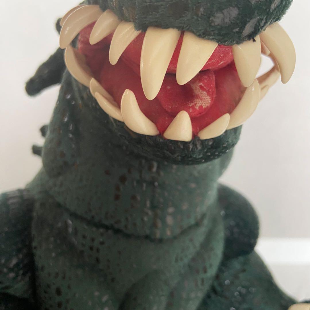 ゴジラ バンダイ スタッフドフィギュア
