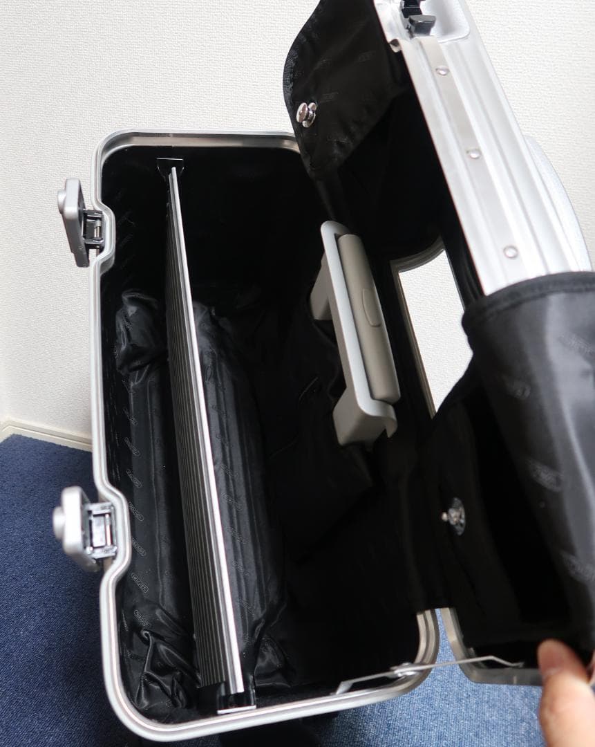 リモワ RIMOWA パイロット 34L 廃版希少極美品 923.50.00.4