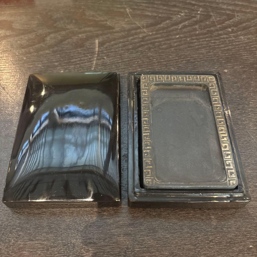 歙州硯 硯　　漆塗箱入り