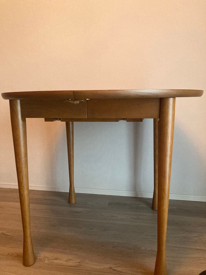 AROS ROUND TABLE brown アロスラウンドテーブル　ブラウン