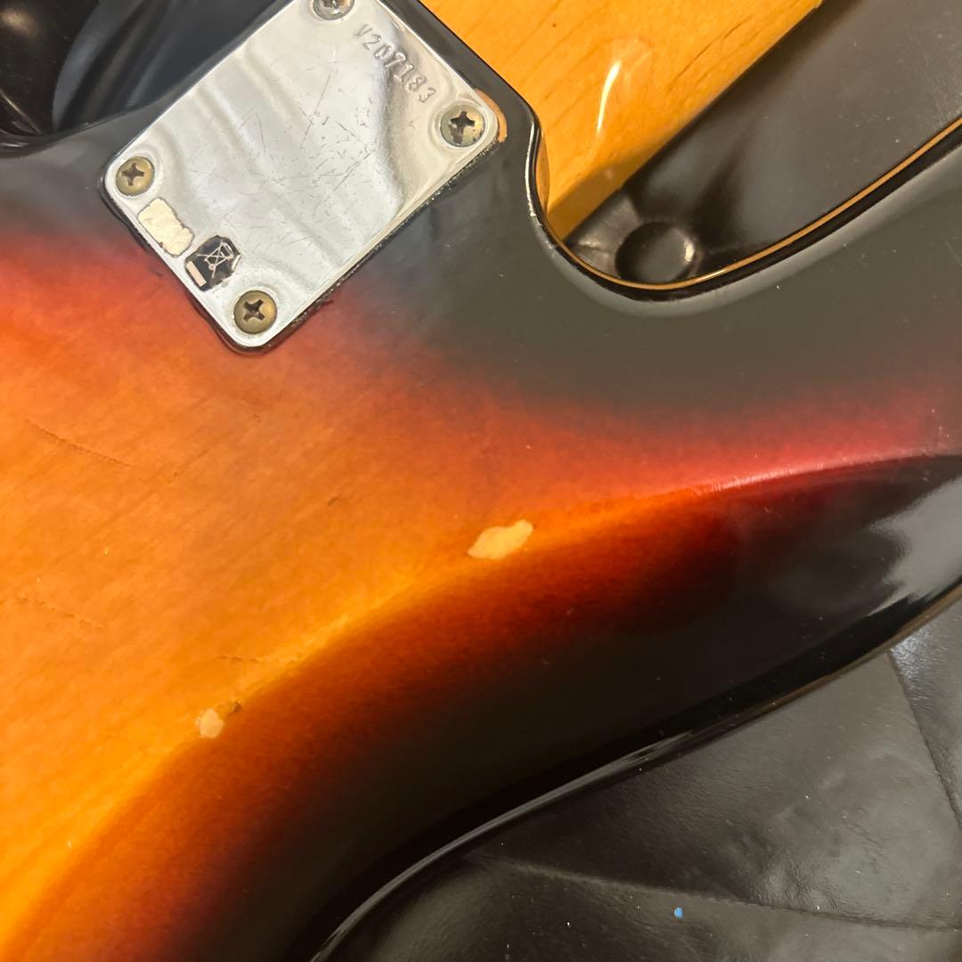 ベース Fender USA American Vintage 62 jazz bass