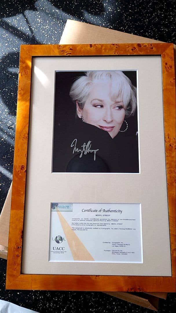 メリル・ストリープ公式直筆サイン