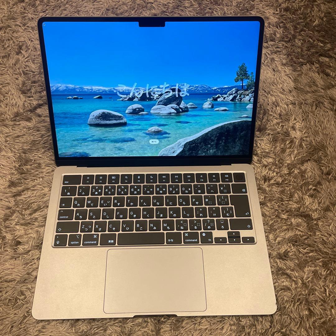 MacBook本体 MacBook Air M2 (256GB)