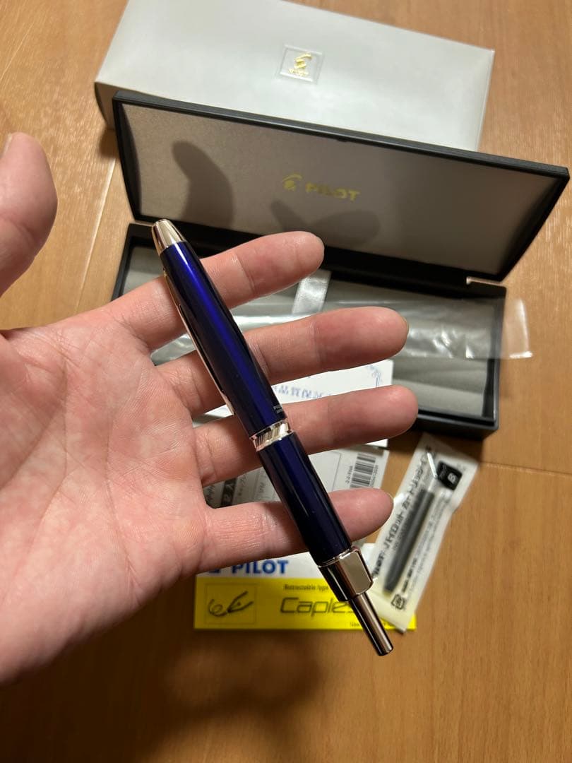 新品未使用パイロット 万年筆 キャップレスLS Lパープル F（細字）