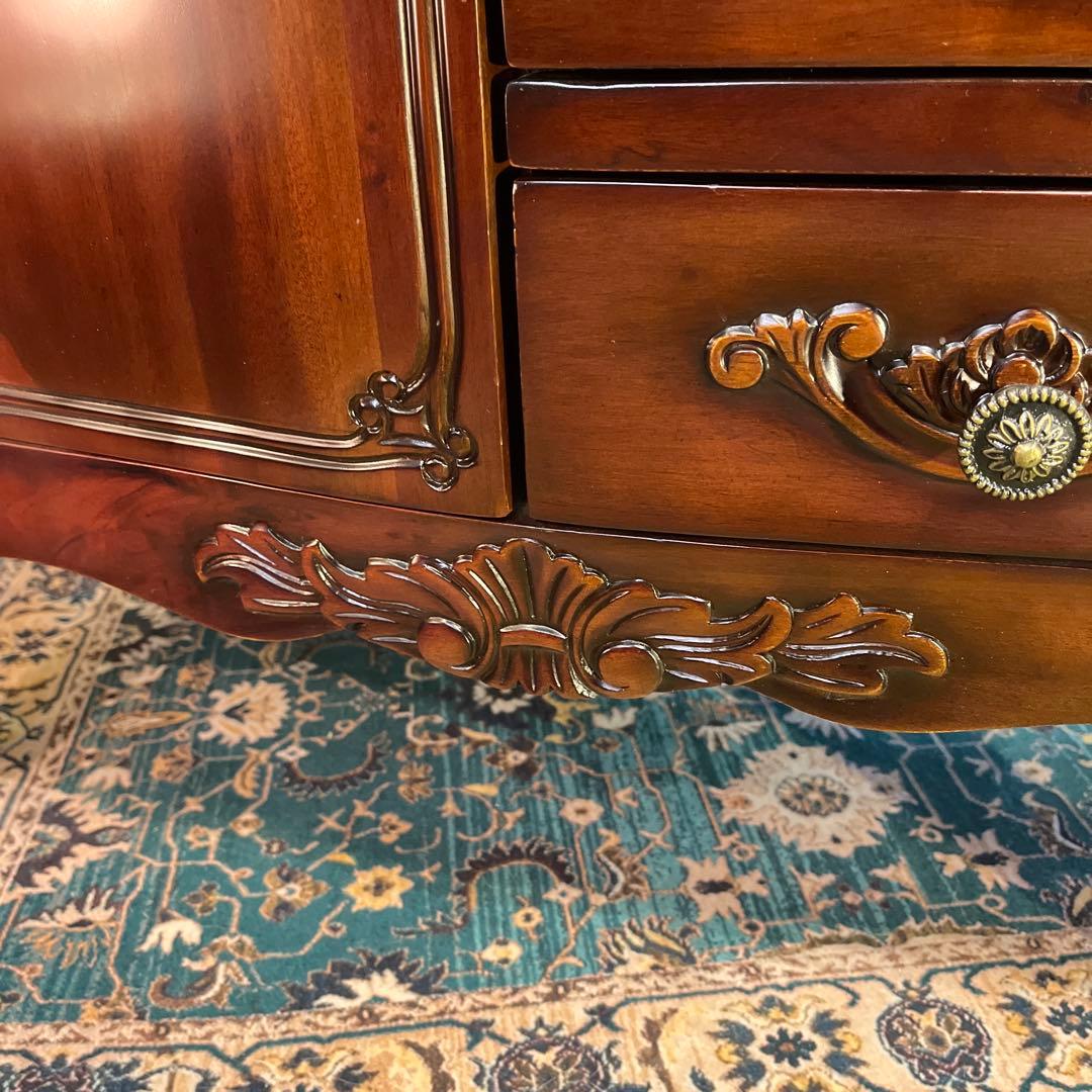 レザートップ　猫脚　アクセントホールキャビネット