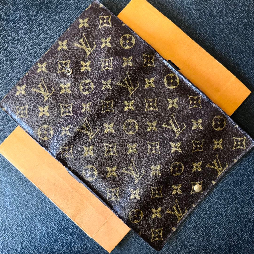 LOUIS VUITTON モノグラム ポルトフォイユ インターナショナル訳あり