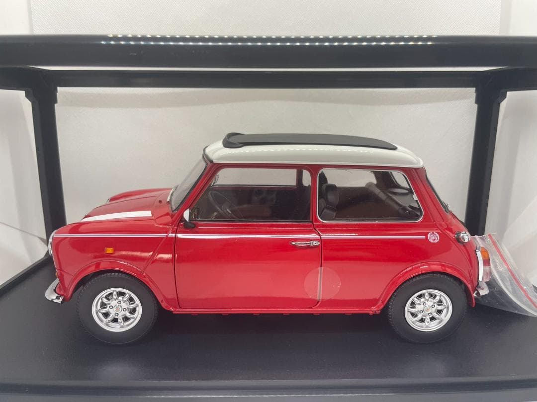 305-046 KK 1/12 ミニ クーパー Sunroof RHD レッド