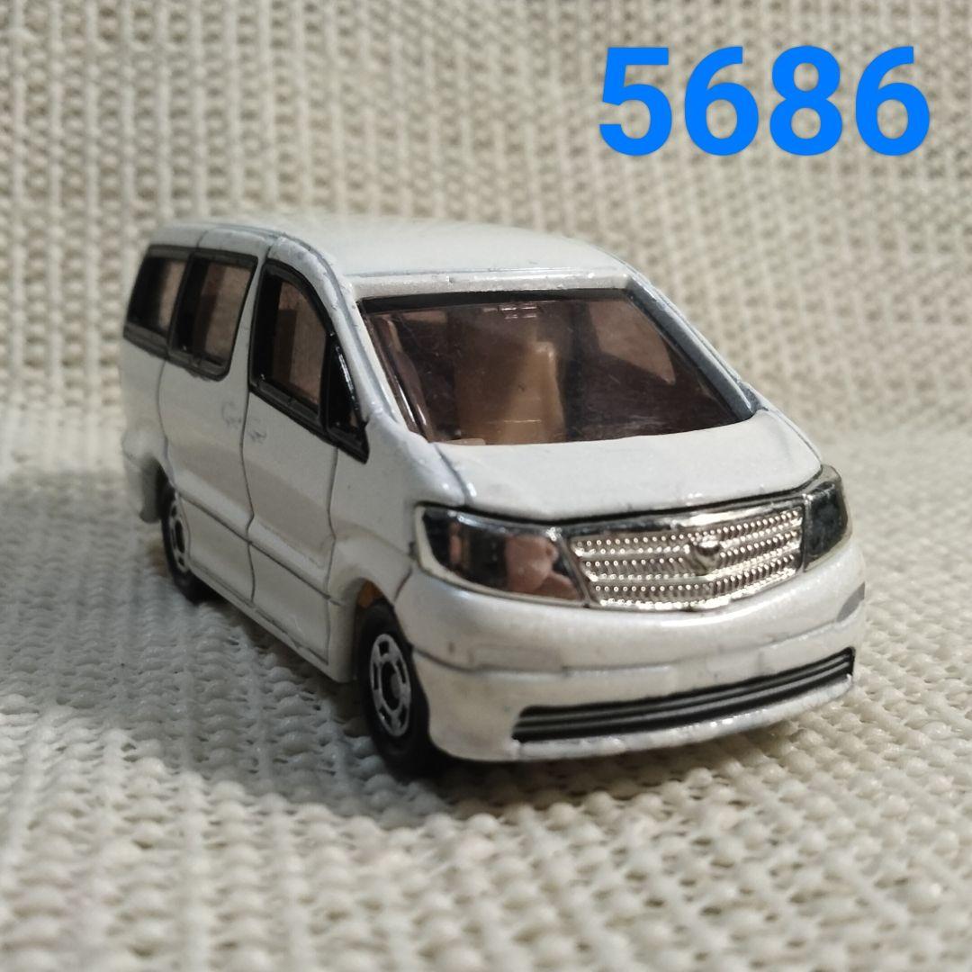 ★商談中★　5686 傷ありトミカ 2002年 トヨタアルファード 1/63