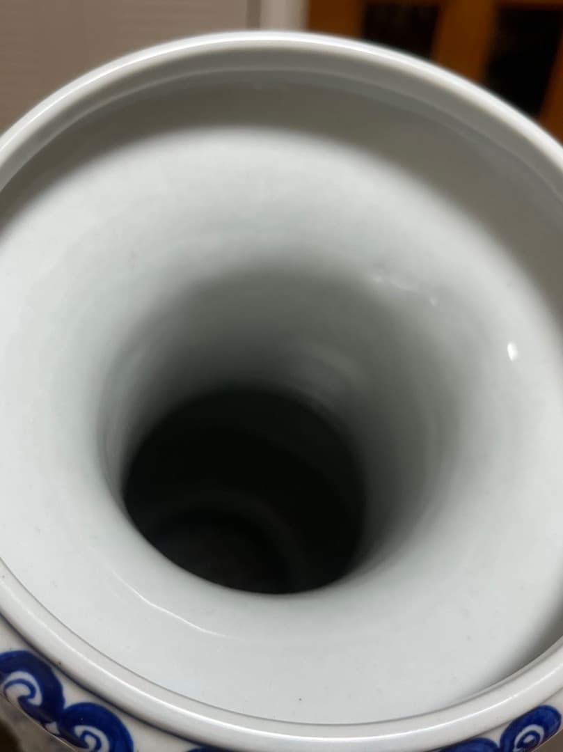 中国美術 清朝清代 青花刀馬人物図紋瓶 美品 陶磁器 装飾品 工芸品 美術品