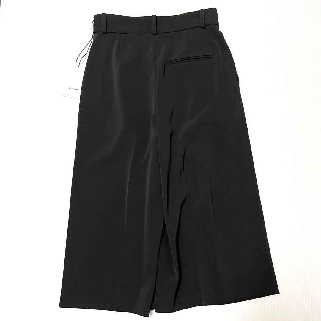 新品【MIESROHE ミースロエ】ワイド　ハーフ パンツ　ガウチョ　タック　黒
