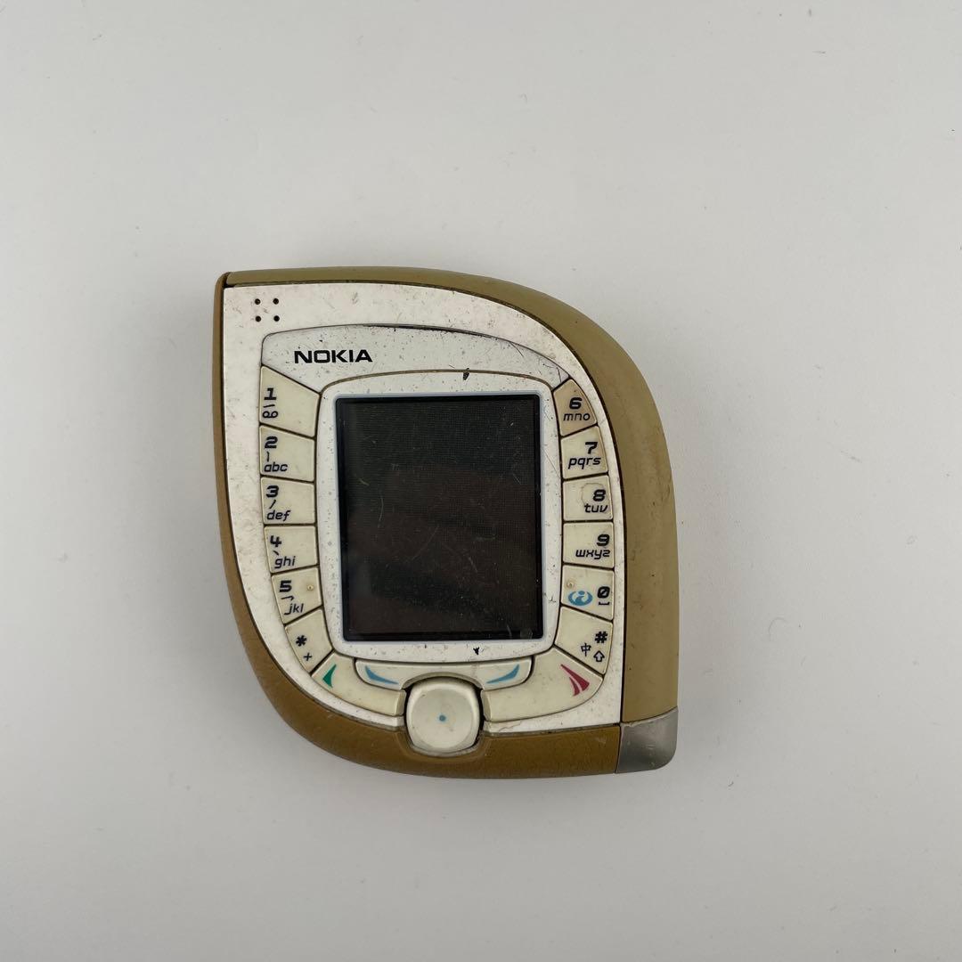 Nokia 7600 携帯電話本体
