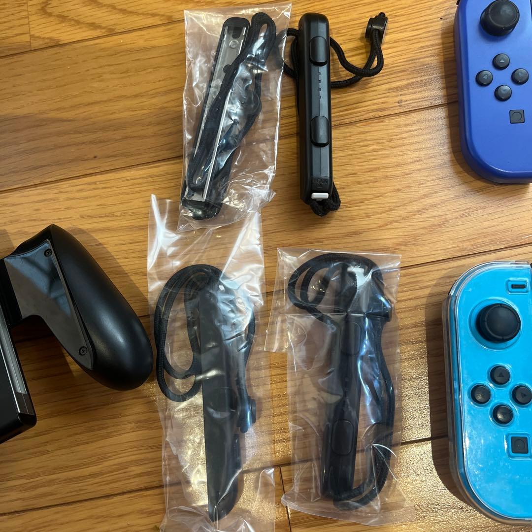 Nintendo Switch 本体 ジョイコン4個　画面保護 、カバー、ケース