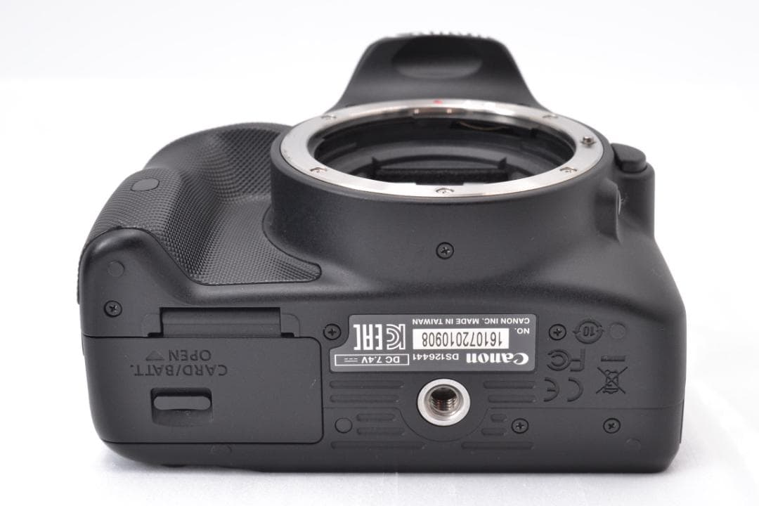 ■ 美品 ■ キャノン　Canon Kiss X7 ダブルズームキット 元箱有