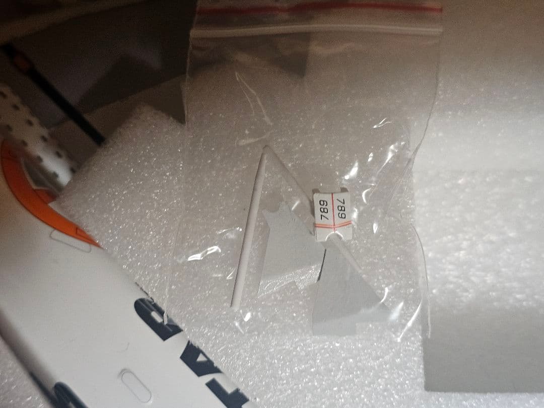 航空機・ヘリコプター ANA B777-300ER STAR WARS BB-8 1/200