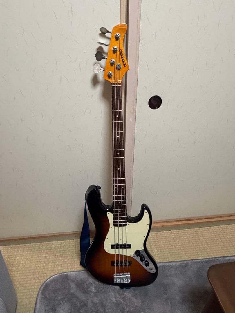 ベース Fernandes RJB-380