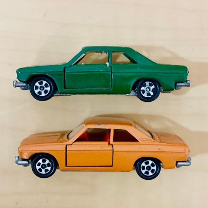 最初期　日本製 トミカ 1A ブルーバードSSSグリーン サファリブラウン 黒箱