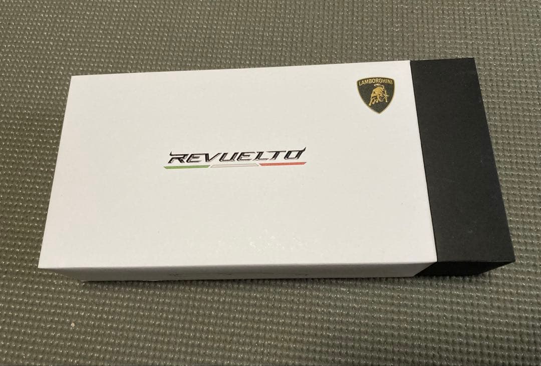 超希少 ランボルギーニ レヴエルト 新車購入特典 純正 キーケース ミニカー
