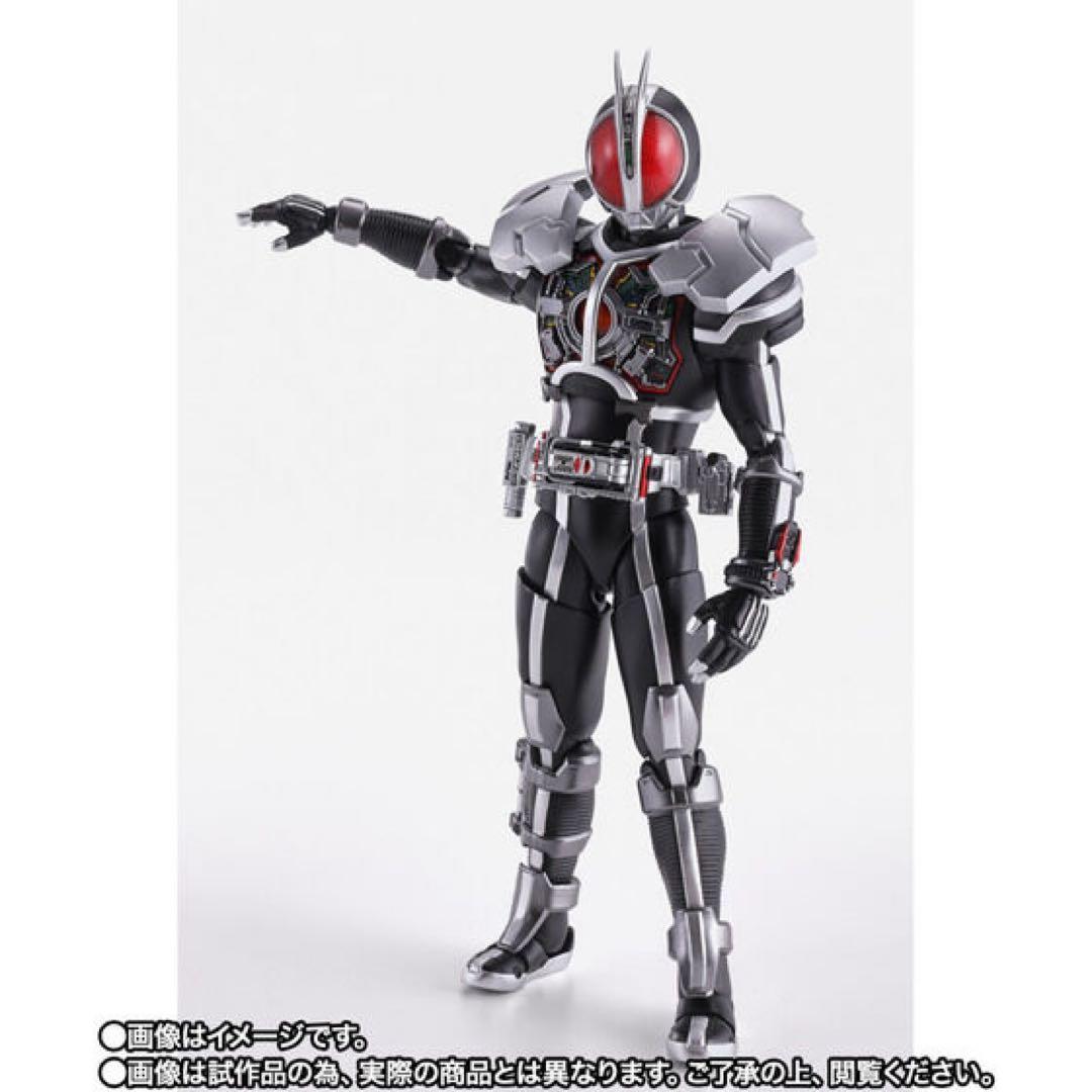 S.H.Figuarts（真骨彫製法）仮面ライダーファイズ アクセル