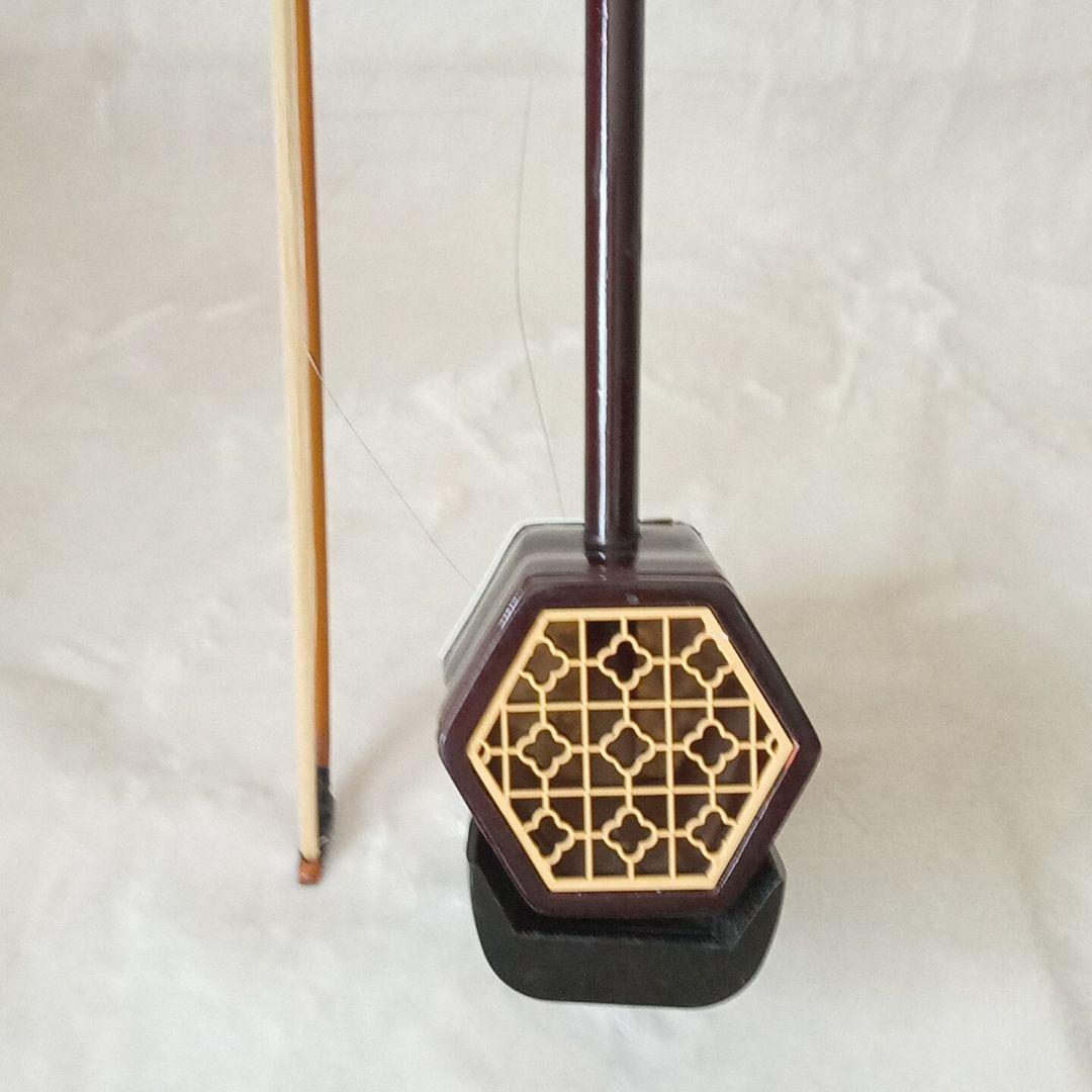 【美品】二胡&弓 楽器 中国上海 タグ付 本皮