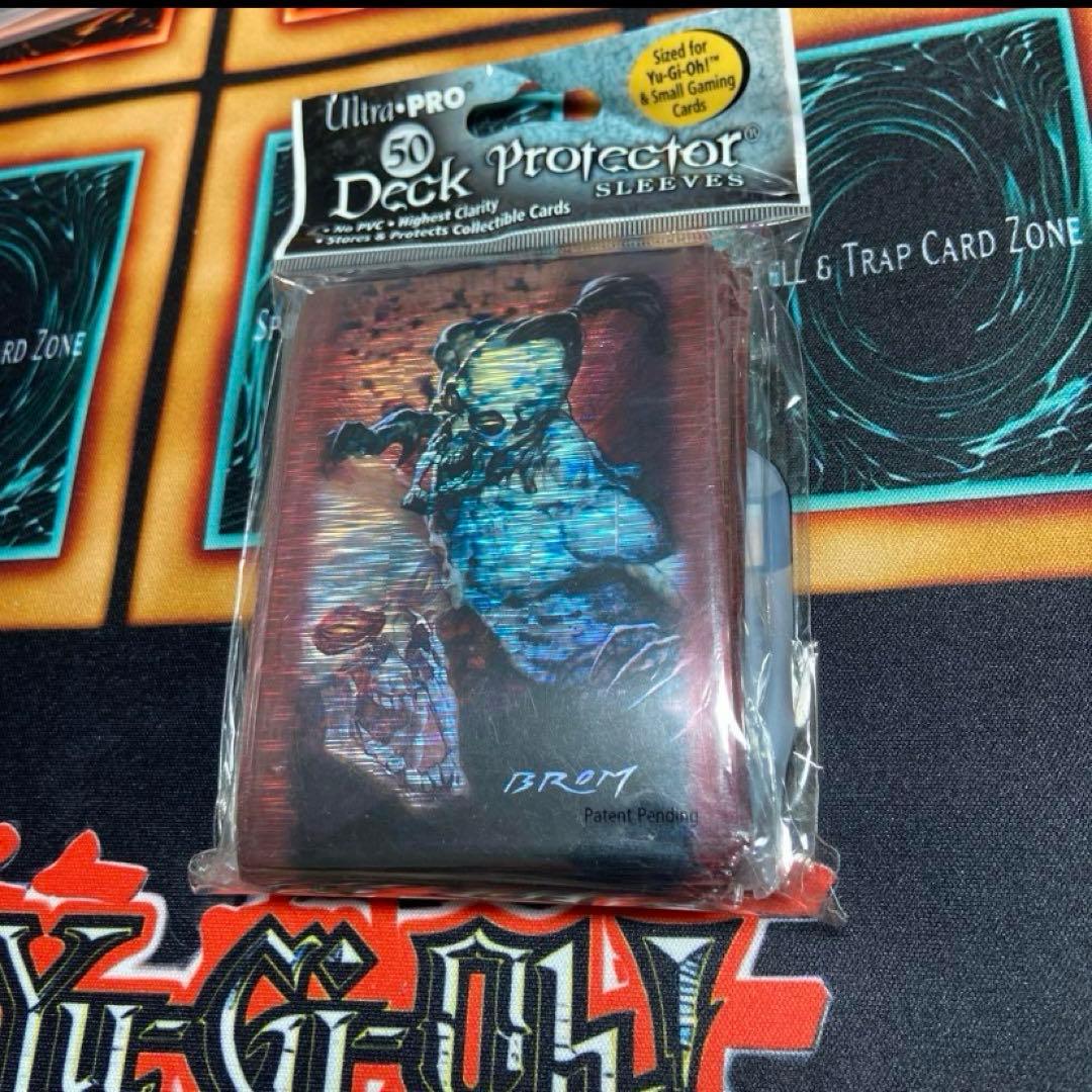 新品未開封　ultra pro brom スリーブ