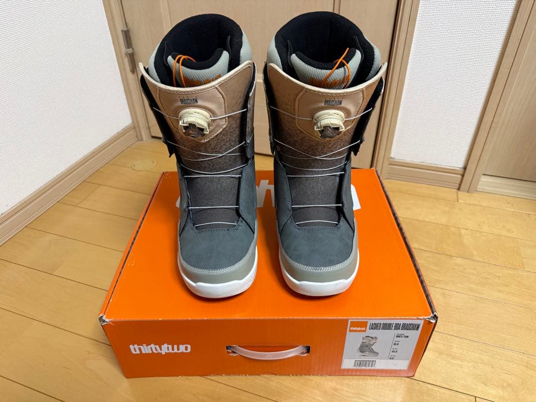 【thirtytwo】LASHED DOUBLE BOA BRADSHAW