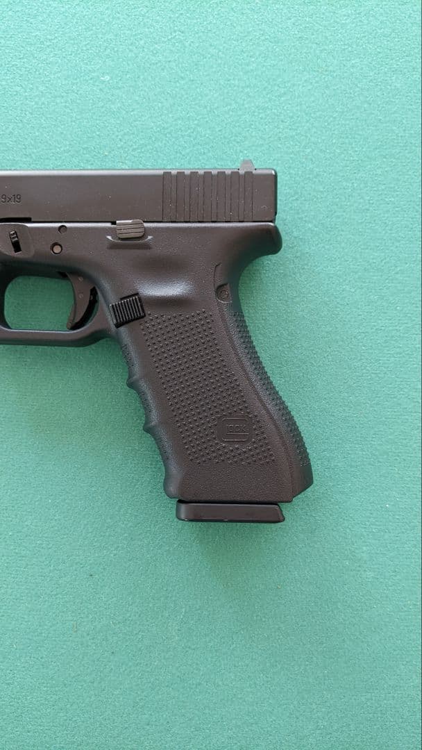 ぽ*ん様 モデルガン東京マルイGlock 17 GEN4