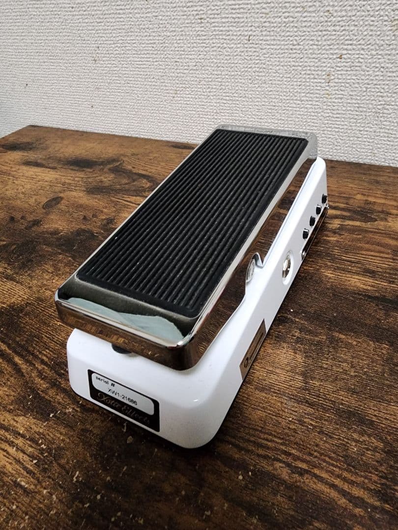 ギター xotic XW1