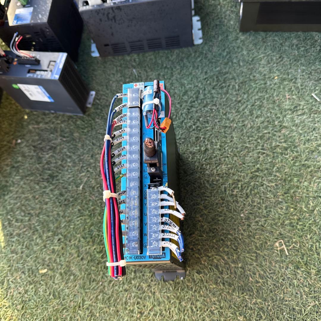 SANYO DENKI Toyoda MC1K-U030V サーボ アンプ