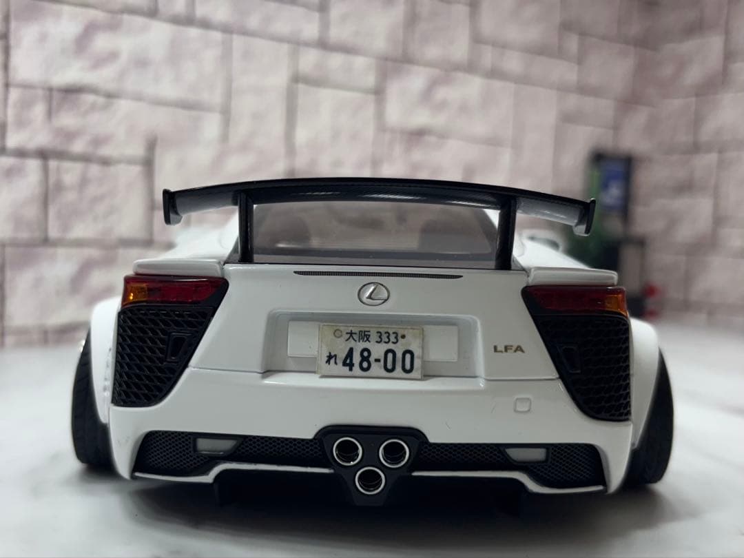 1/18ミニカー　レクサスLFAハイパーフォージド深リムスーパーワイドカスタム