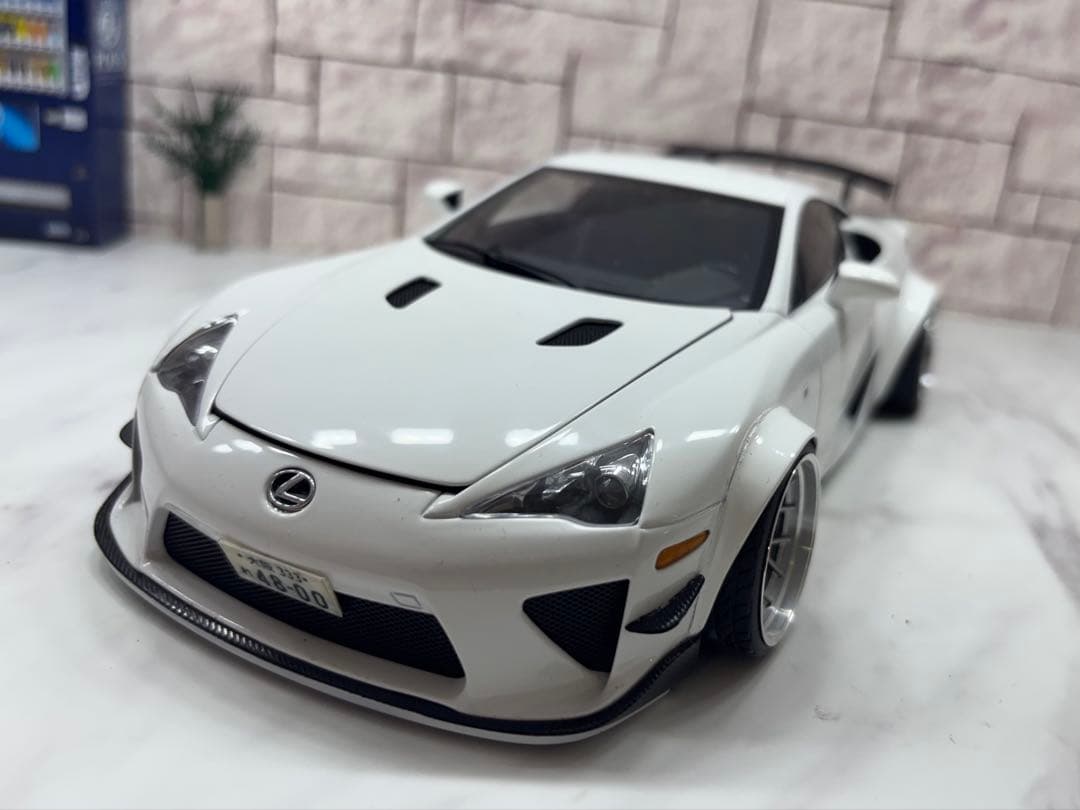 1/18ミニカー　レクサスLFAハイパーフォージド深リムスーパーワイドカスタム