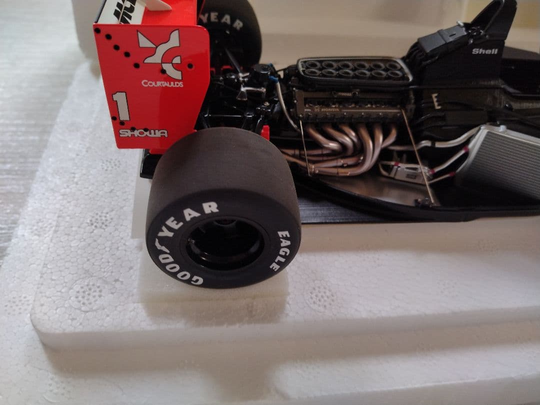 どらいぶオートアート 1/18 マクラーレンMP4/6 日本GP A.セナ