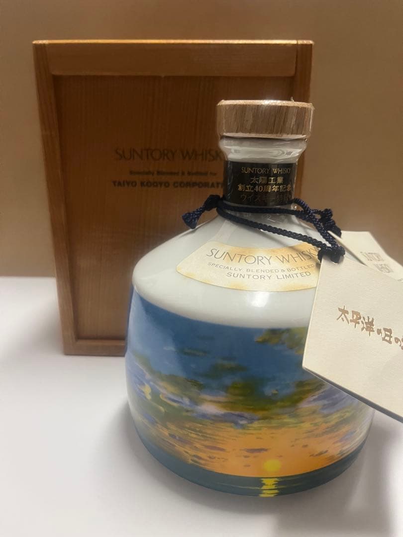 希少 サントリーウイスキー 太陽工業40周年記念 陶器ボトル 未開封 木箱限定品