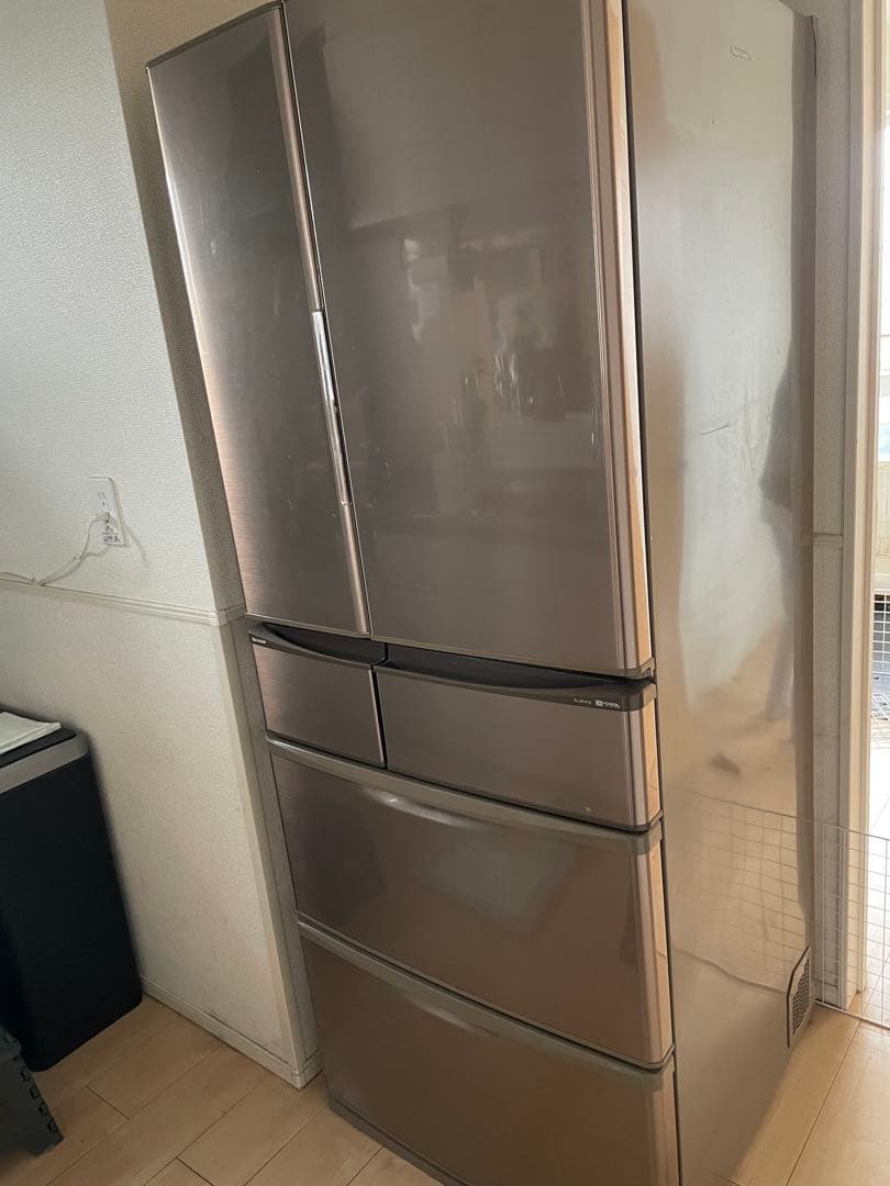 かなちん　冷蔵庫　SHARP