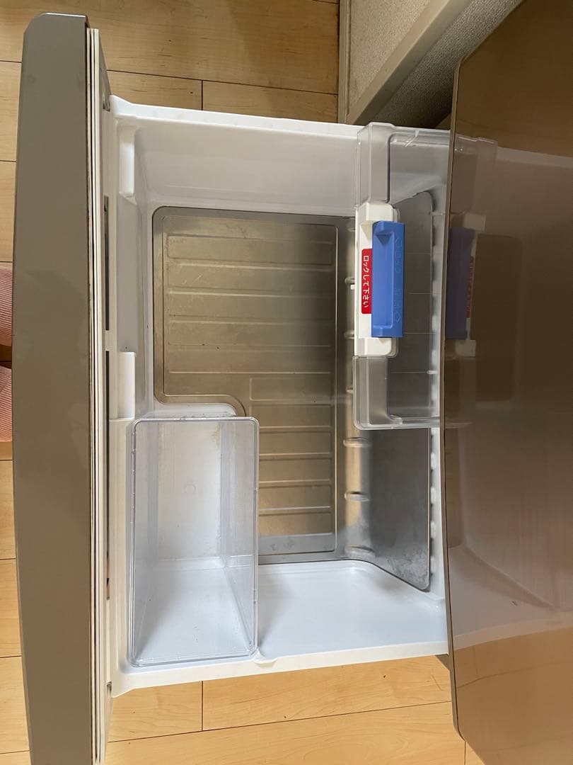 かなちん　冷蔵庫　SHARP