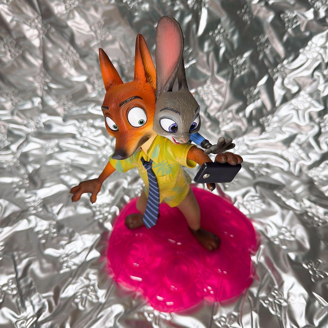 ズートピア ハッピーくじ A賞 ニック ジュディ フィギュア おまけ付き