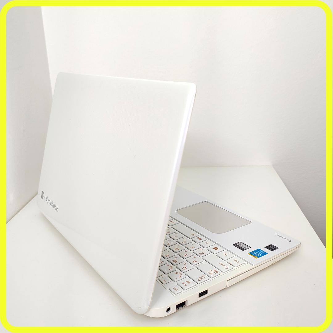 白　新品SSD256⭐️windows11　ノートパソコン　office　720