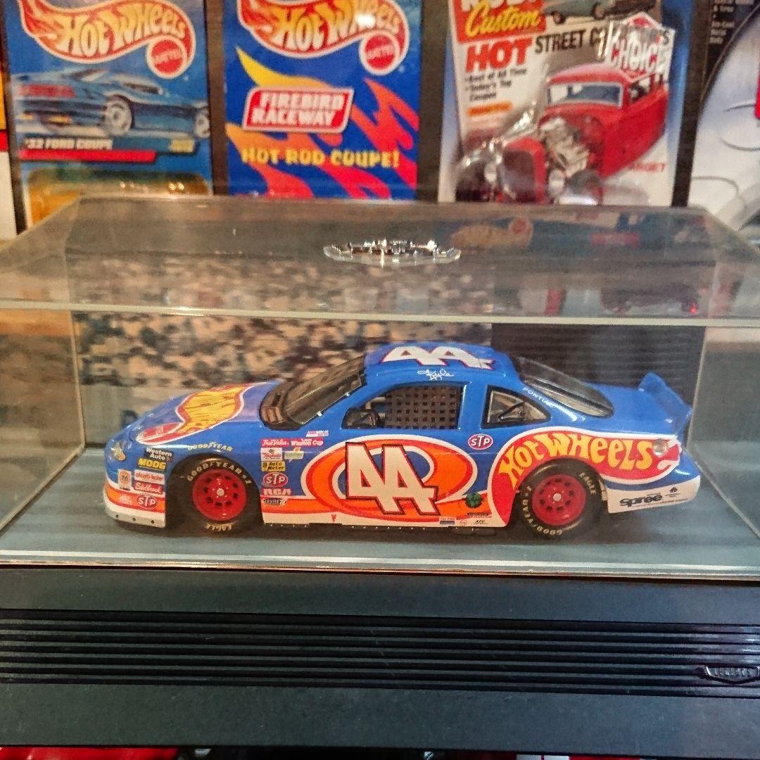 ミニカー HOTWHEELS LEGENDOS TO LIFE