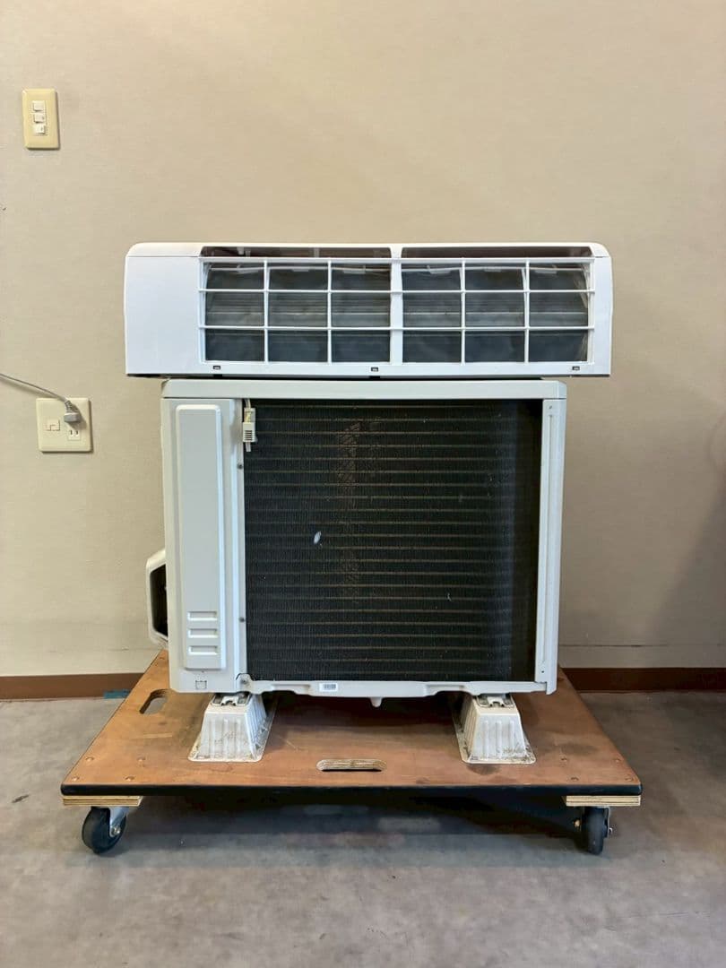 2060 アイリスオーヤマ【IHF-2204G】2021年 6畳 エアコン 中古