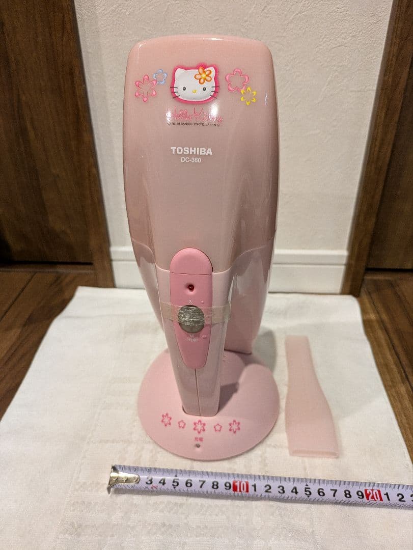 サンリオ KITTY ハローキティ東芝充電式ハンドクリーナー 新品 年代物