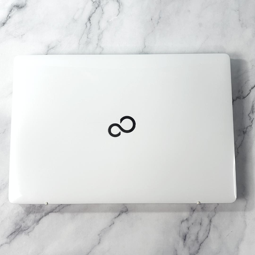 Corei7・16GB・SSD・DVDマルチ・Win11・ホワイトノートパソコン